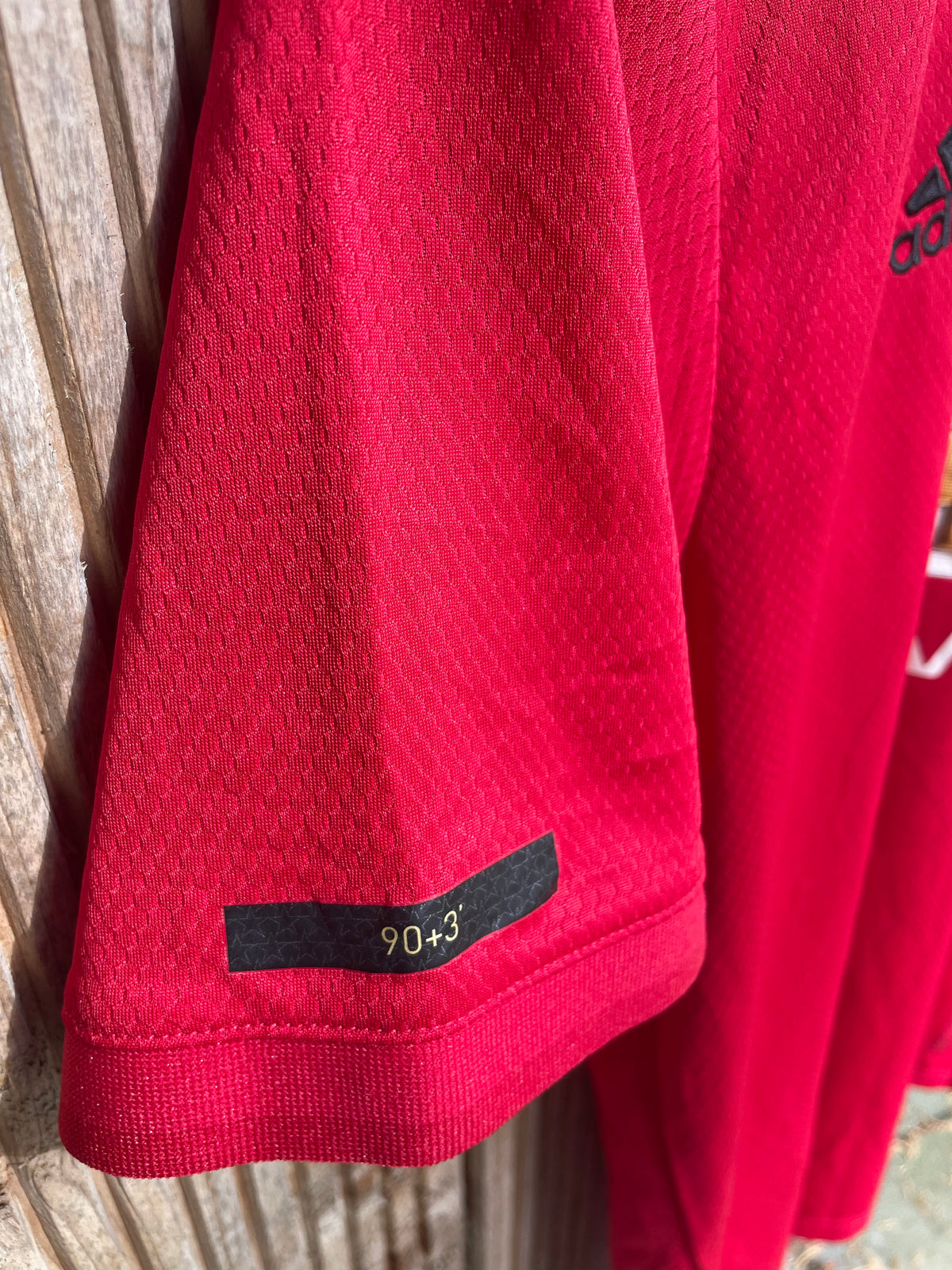 Manchester United 2019–20 Home Shirt — Size M