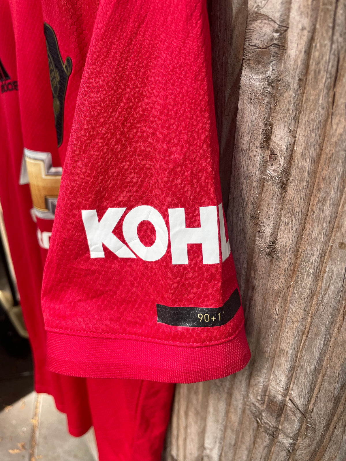 Manchester United 2019–20 Home Shirt — Size M