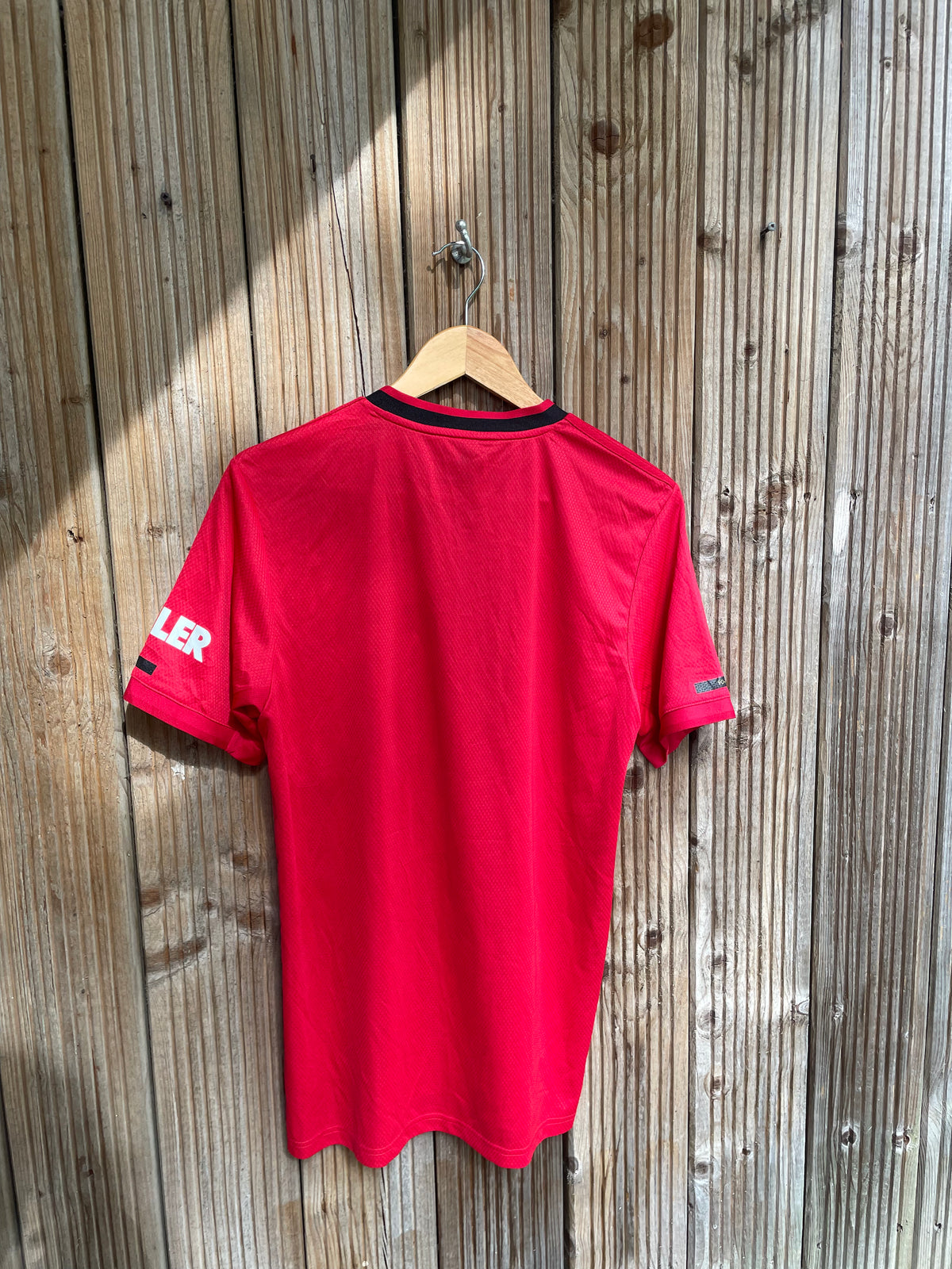 Manchester United 2019–20 Home Shirt — Size M